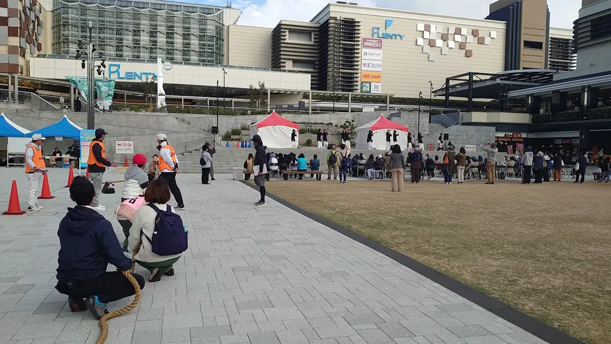 西神中央駅プレンティ広場(整備後)